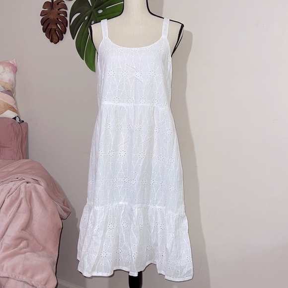 Lucky Brand Cotton Eyelet Tiered Sun Dress in White - size Small - NWT - Picture 1 of 10